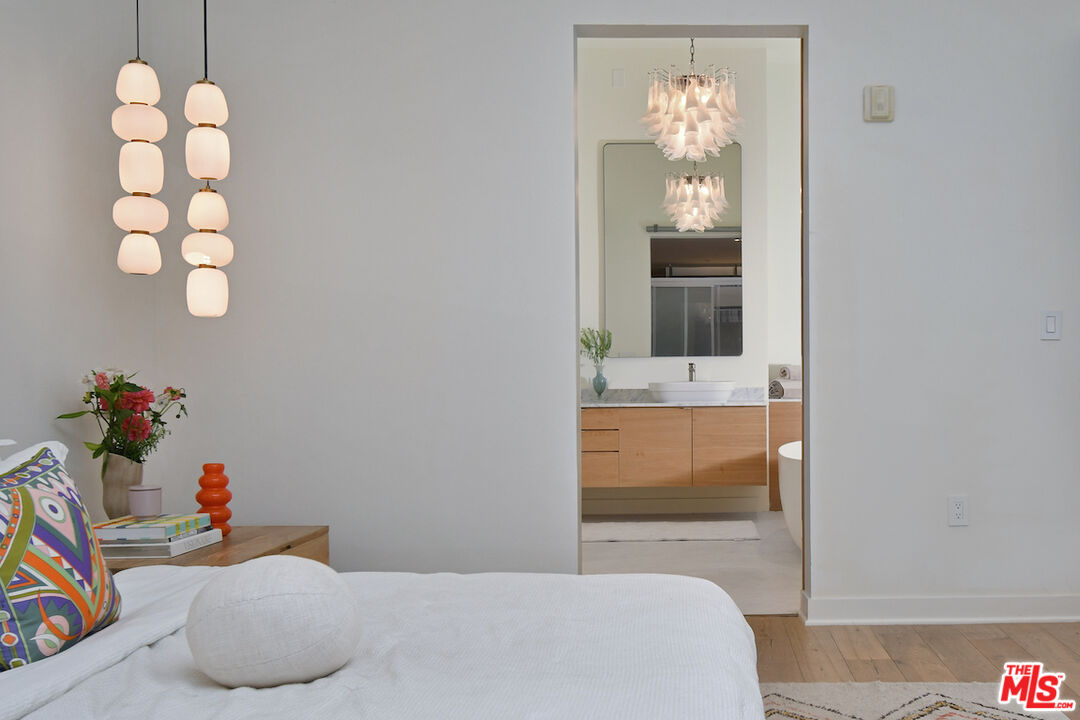 MLS #25566477 image #15