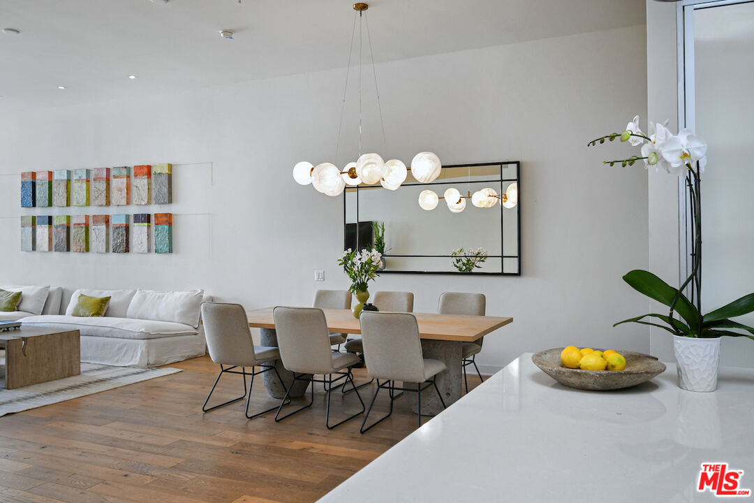 MLS #25566477 image #2