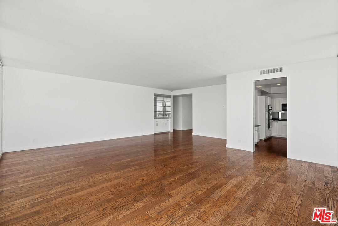 MLS #25566519 image #17