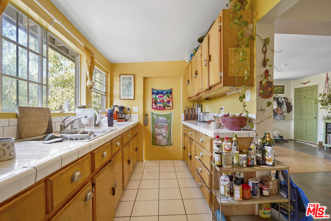 MLS #25566595 image #2