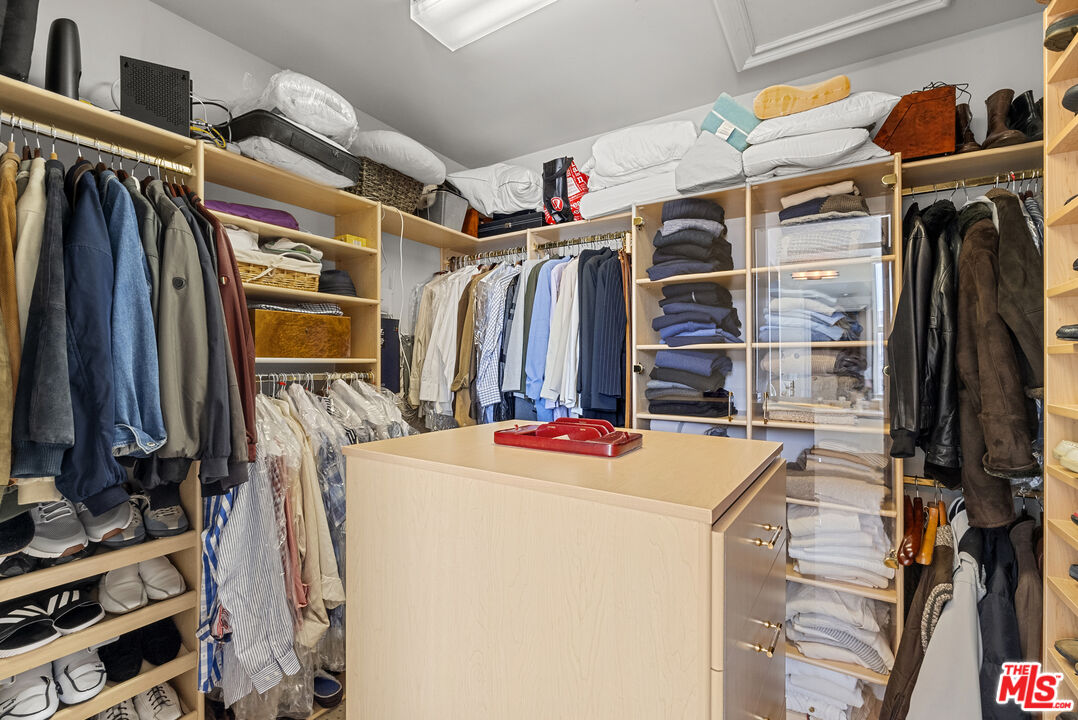 MLS #25566661 image #16