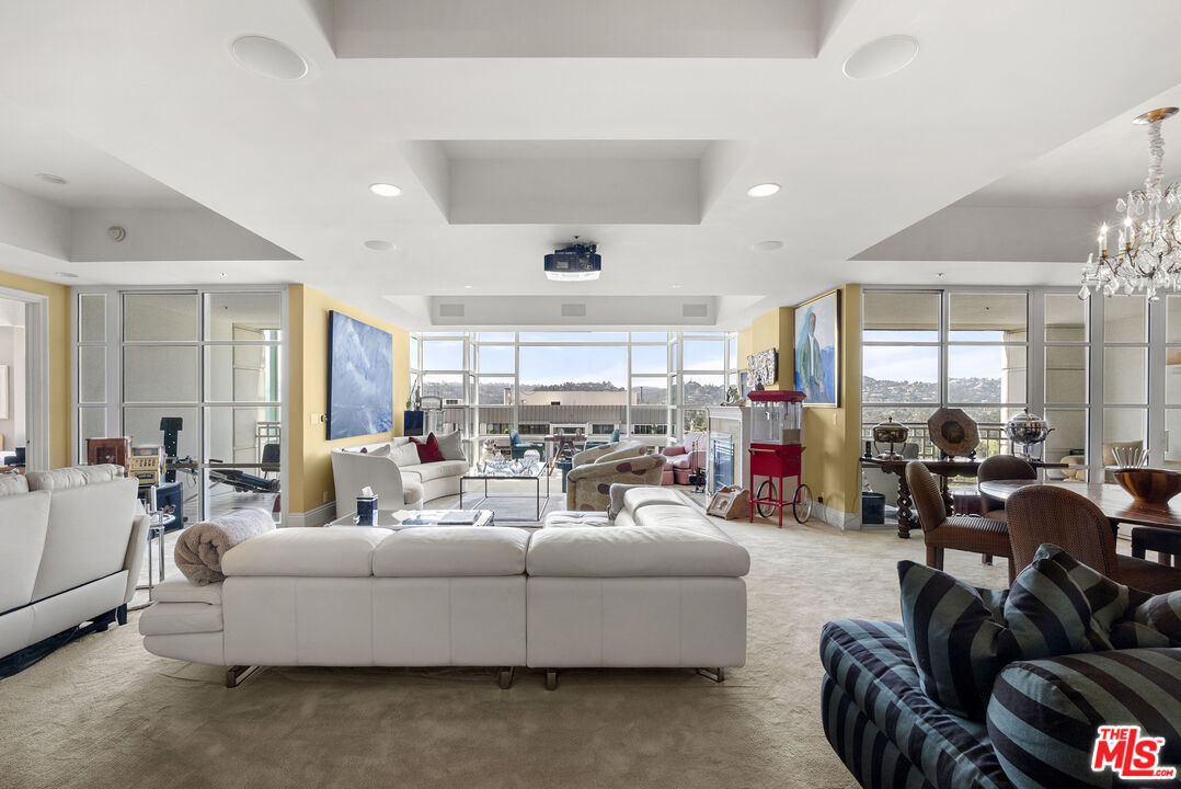 MLS #25566661 image #2