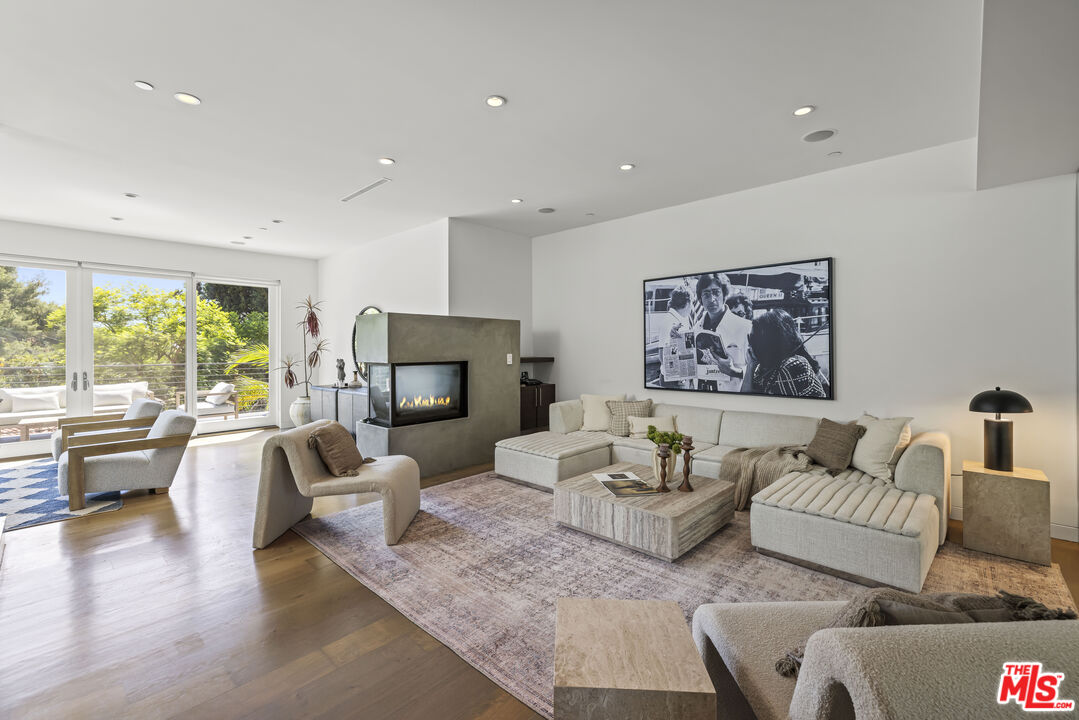 MLS #25566741 image #3