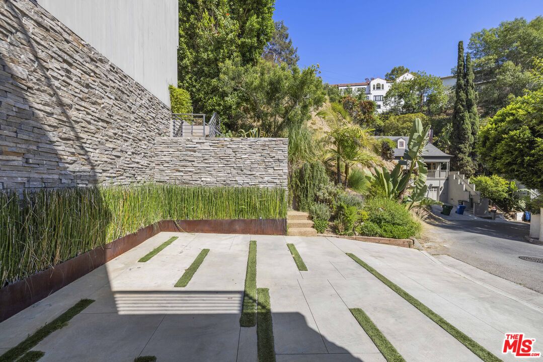 MLS #25566741 image #40