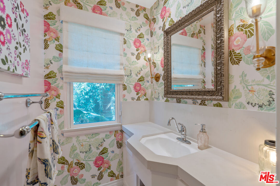 MLS #25566803 image #23