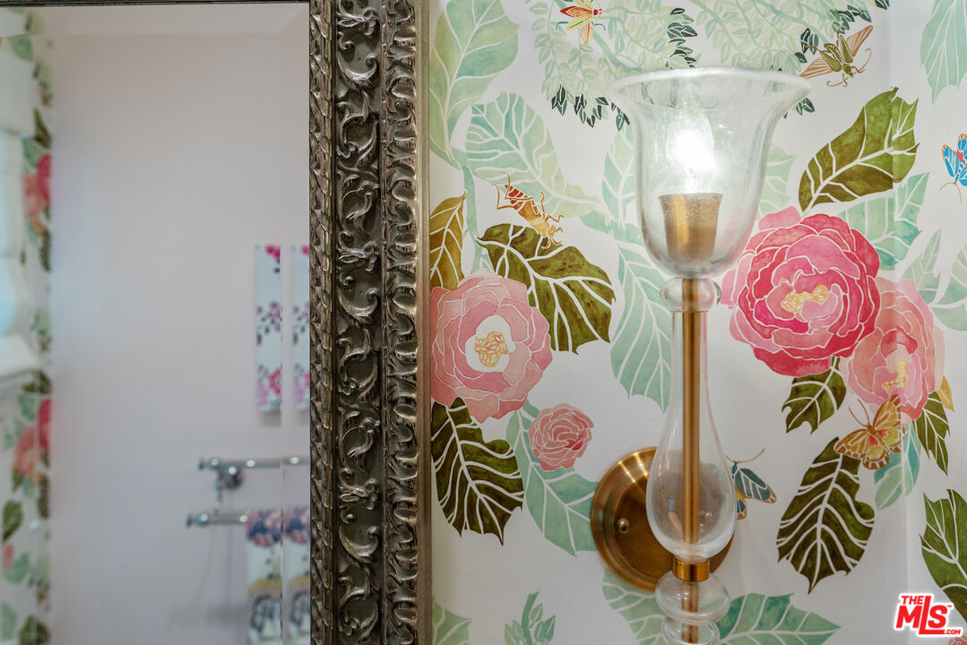 MLS #25566803 image #24