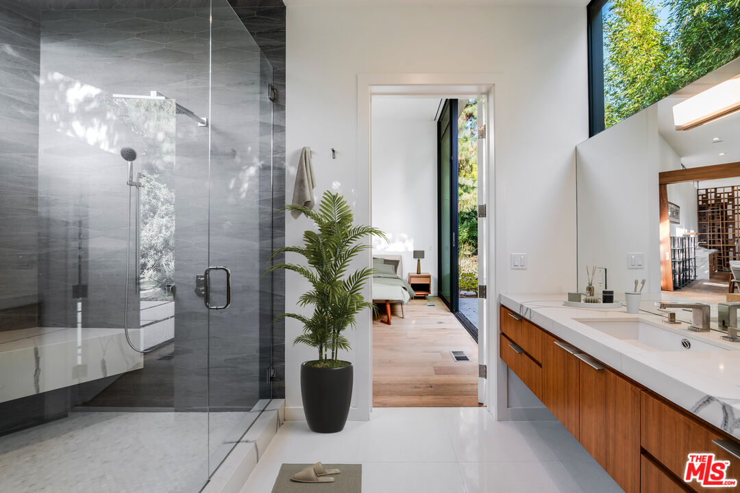 MLS #25566819 image #29