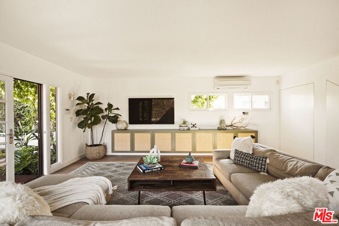 MLS #25566853 image #9