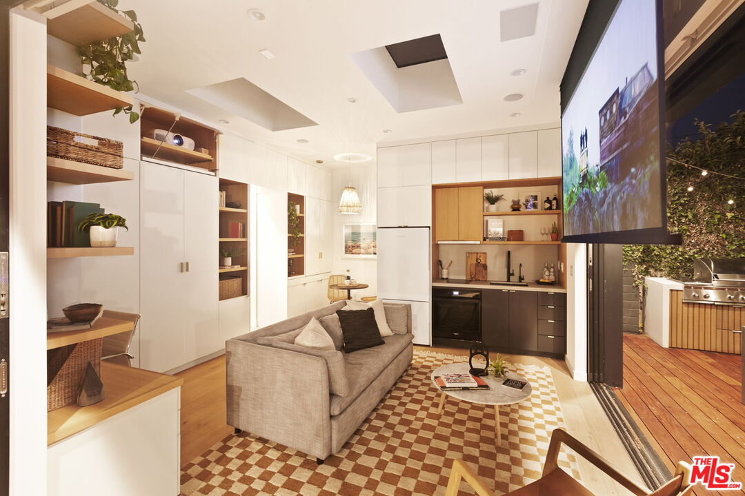 MLS #25566853 image #29