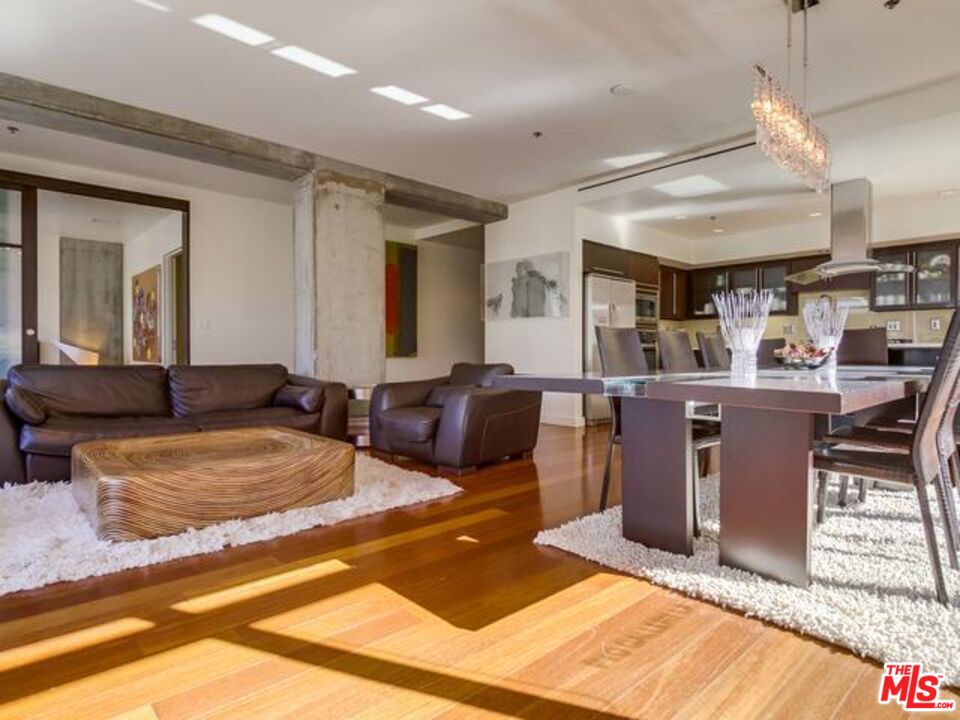 MLS #25566877 image #22