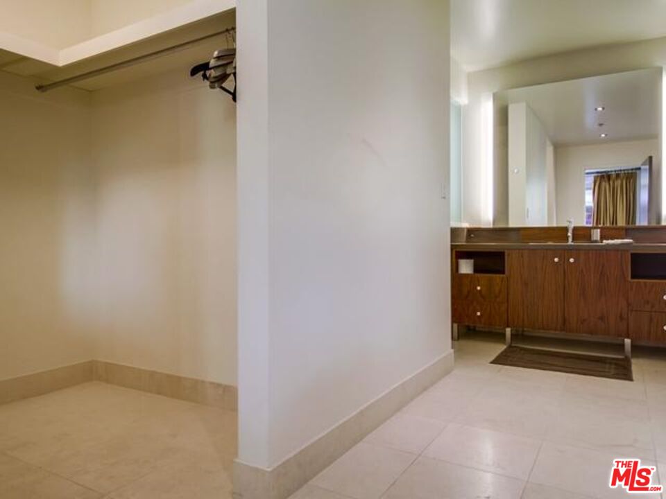 MLS #25566877 image #44