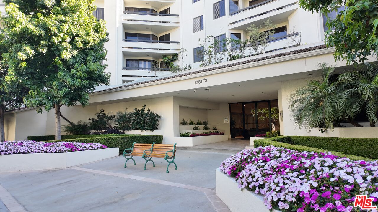 MLS #25567085 image #1