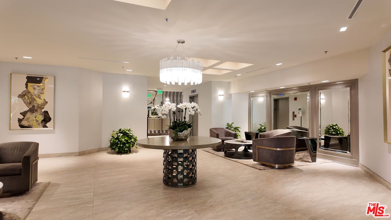 MLS #25567085 image #2