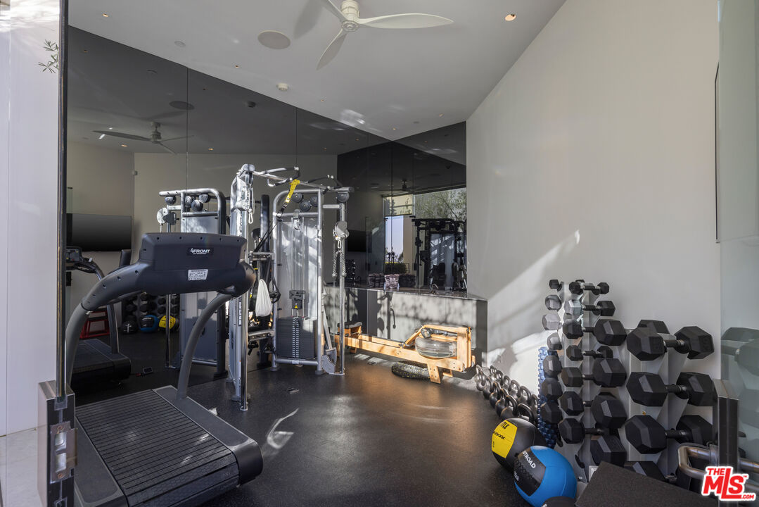 MLS #25567093 image #24