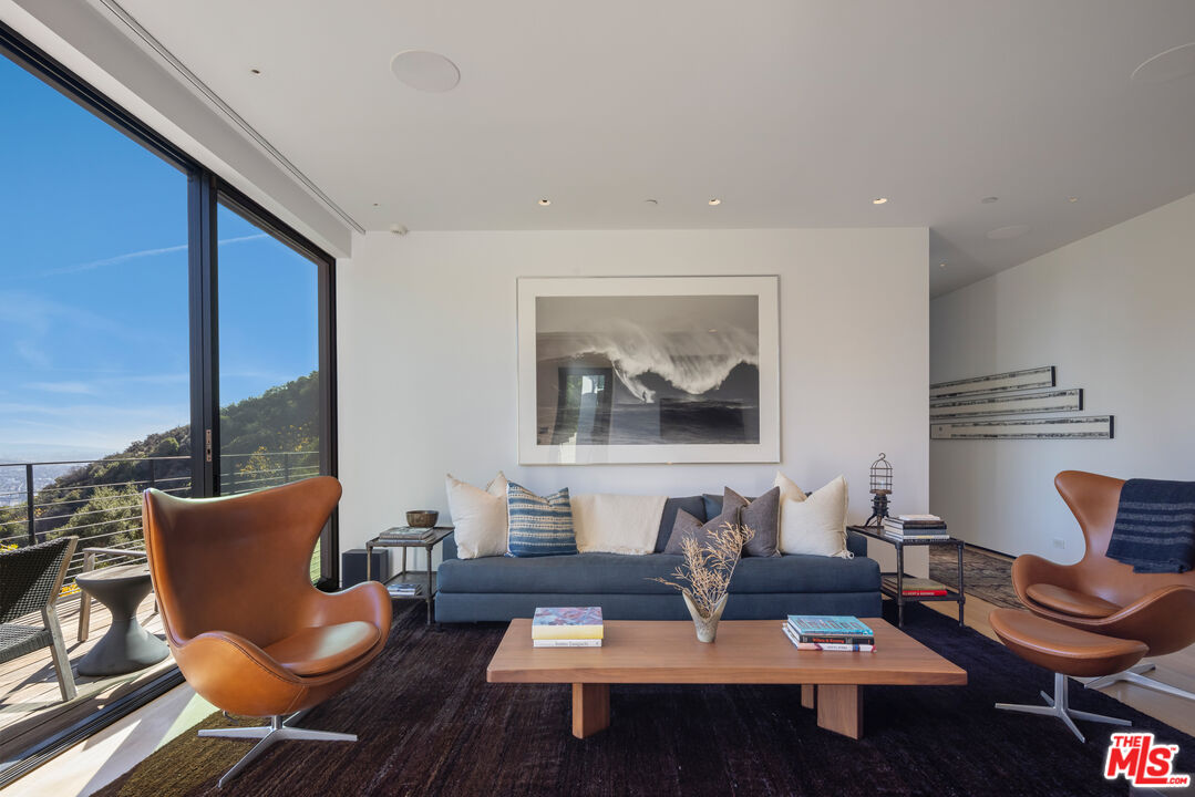 MLS #25567093 image #27