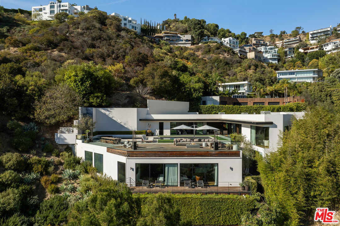 MLS #25567093 image #2