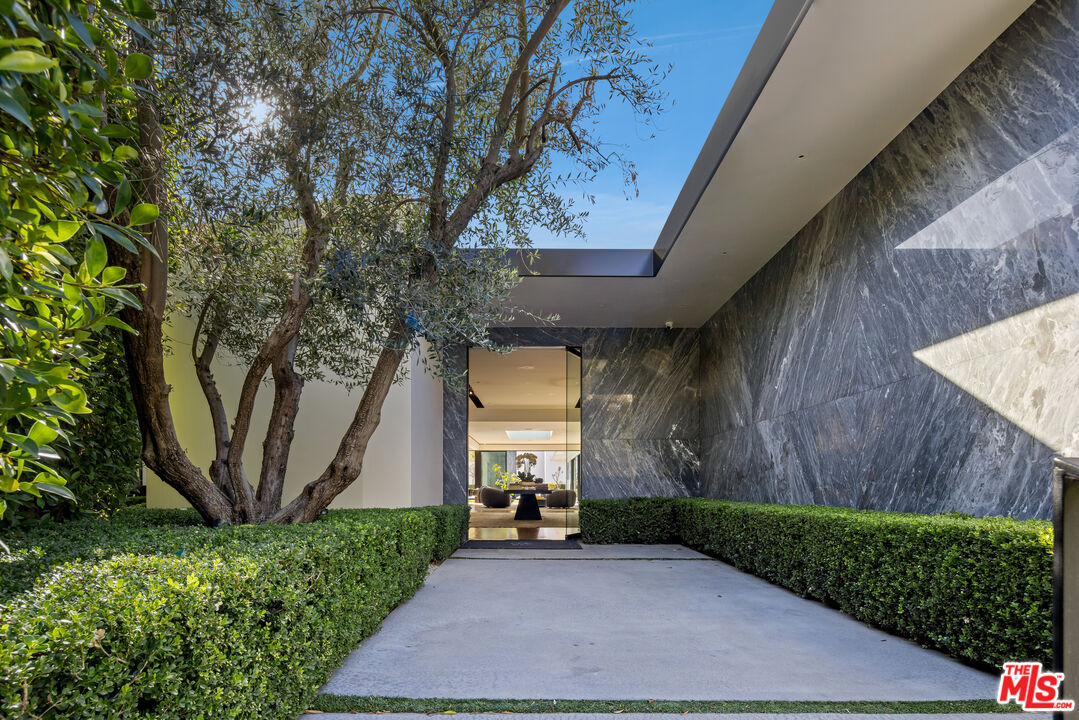 MLS #25567093 image #5