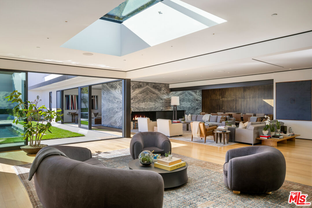 MLS #25567093 image #7