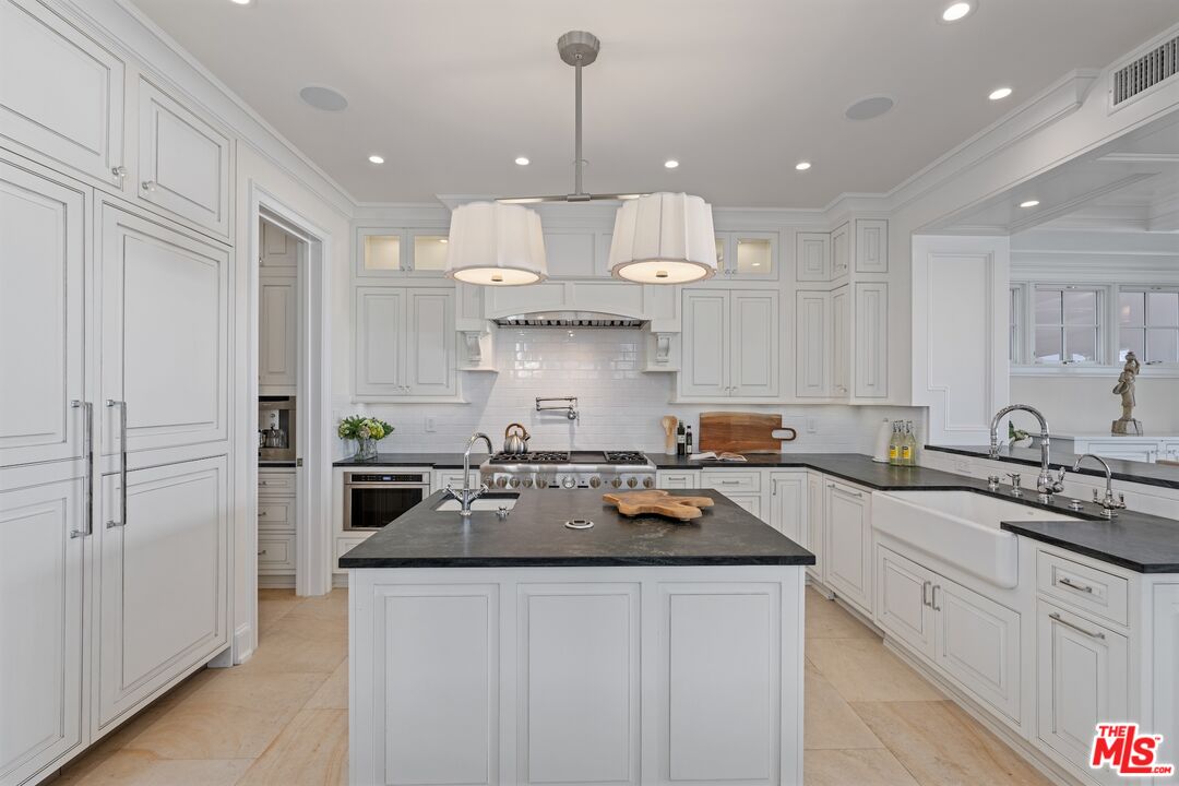 MLS #25567153 image #10