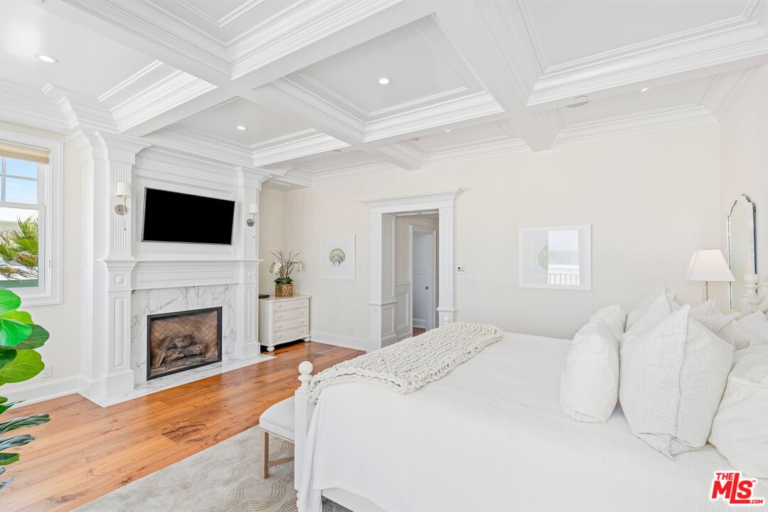 MLS #25567153 image #20