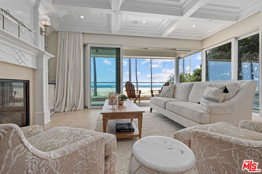 MLS #25567153 image #3