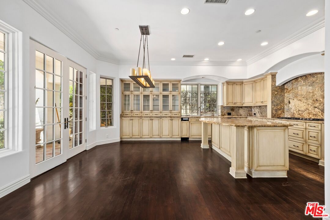 MLS #25567535 image #16