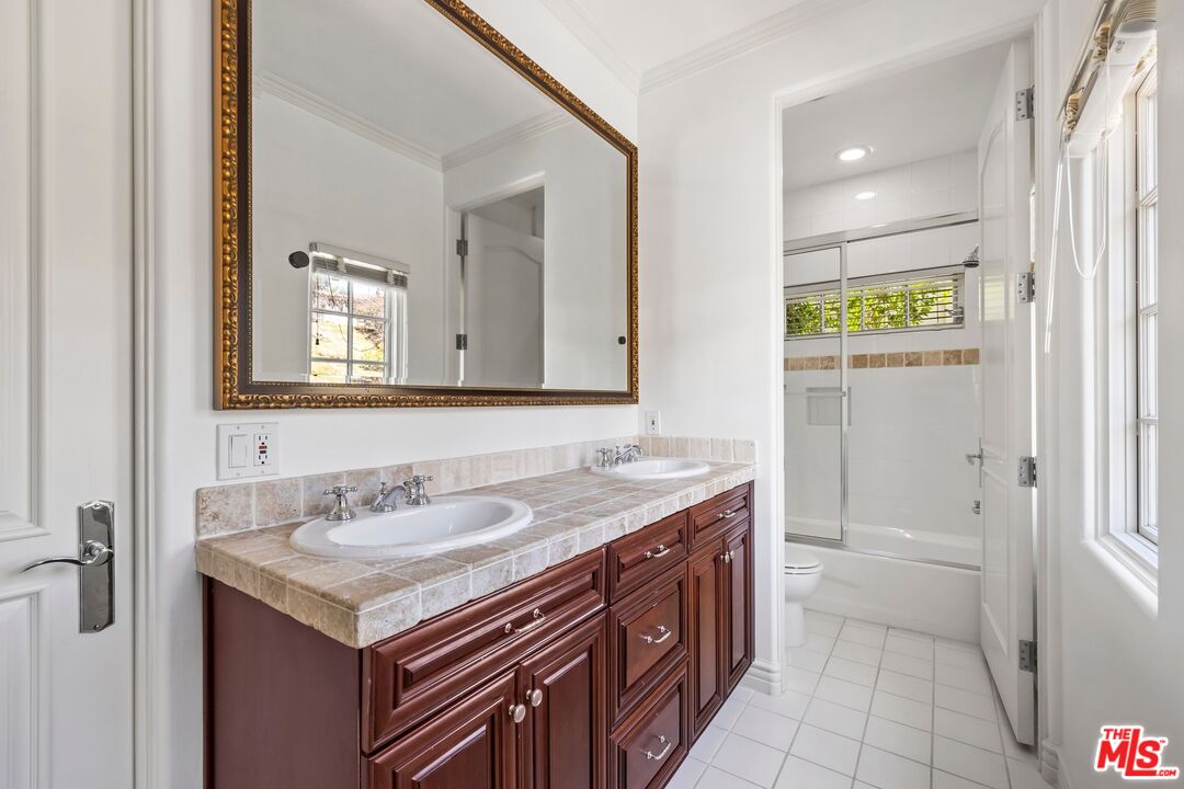 MLS #25567535 image #37