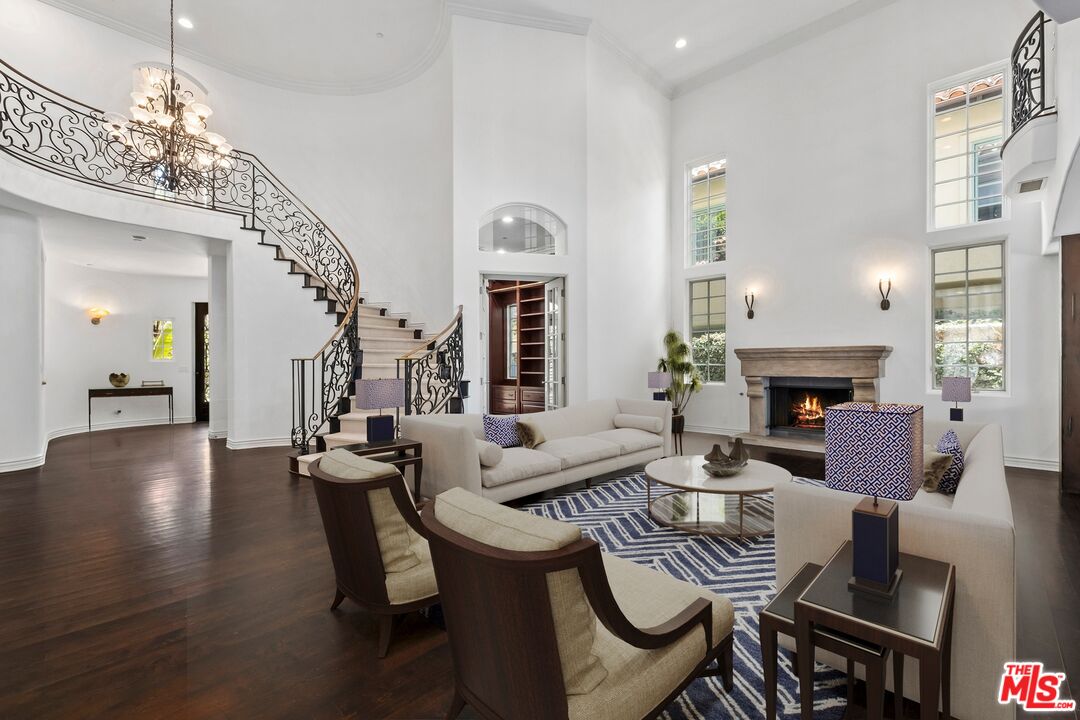 MLS #25567535 image #3