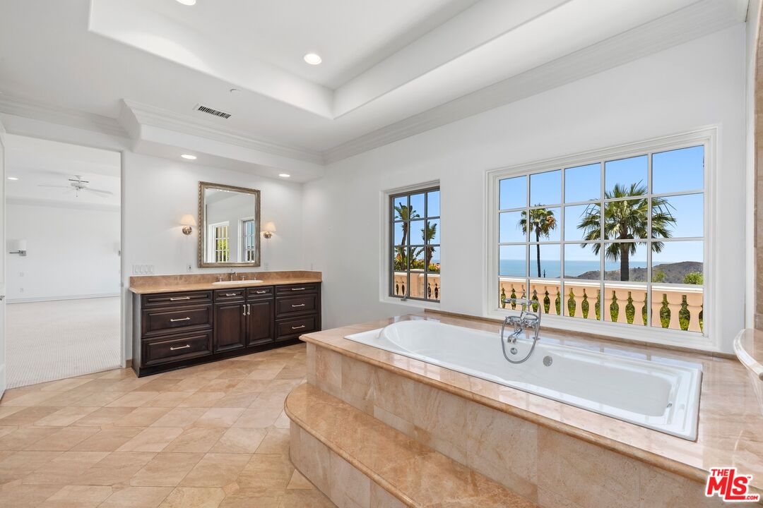 MLS #25567535 image #43