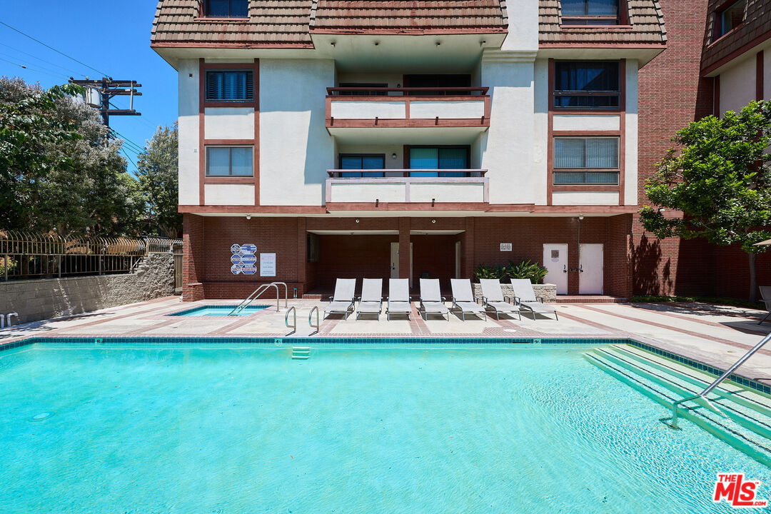 MLS #25567647 image #0