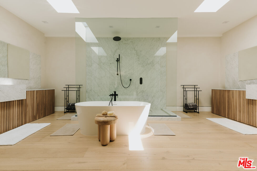 MLS #25567895 image #10