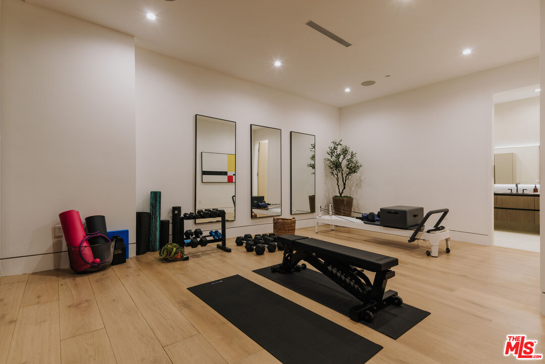 MLS #25567895 image #15