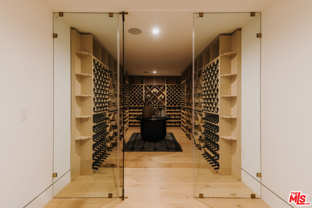 MLS #25567895 image #16