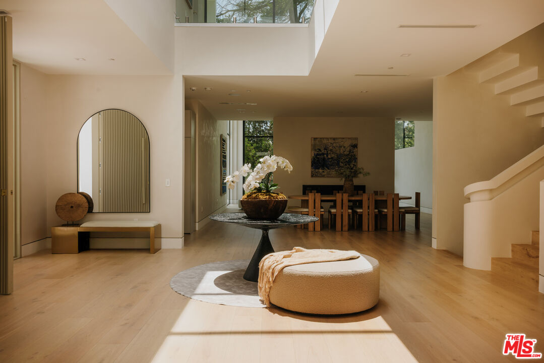 MLS #25567895 image #1