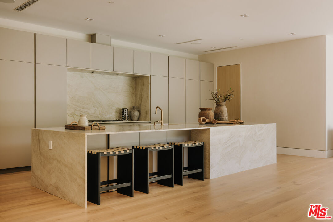 MLS #25567895 image #4