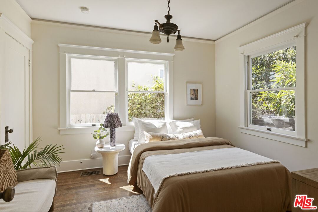 MLS #25567927 image #21