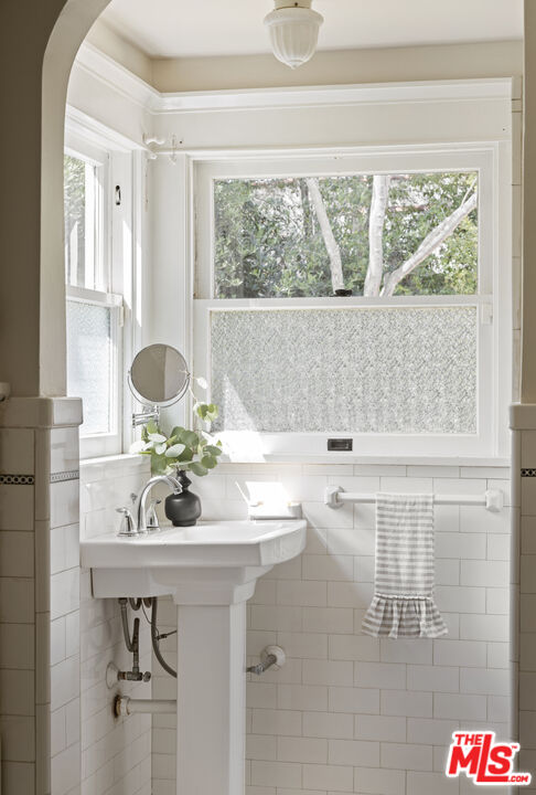 MLS #25567927 image #23