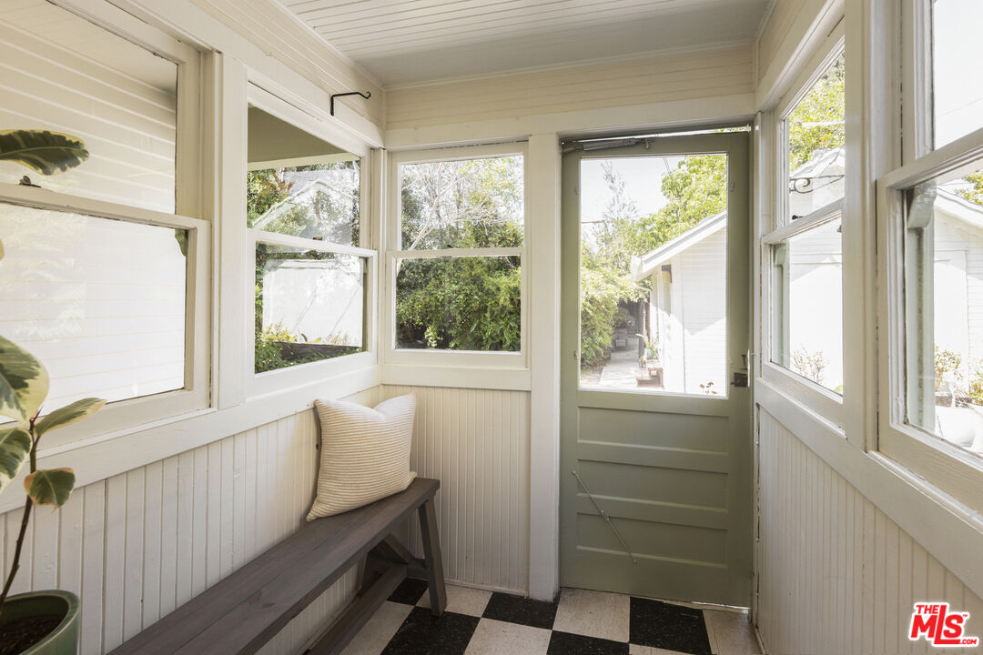 MLS #25567927 image #34