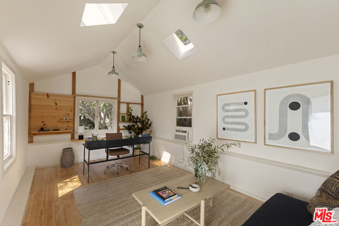 MLS #25567927 image #40