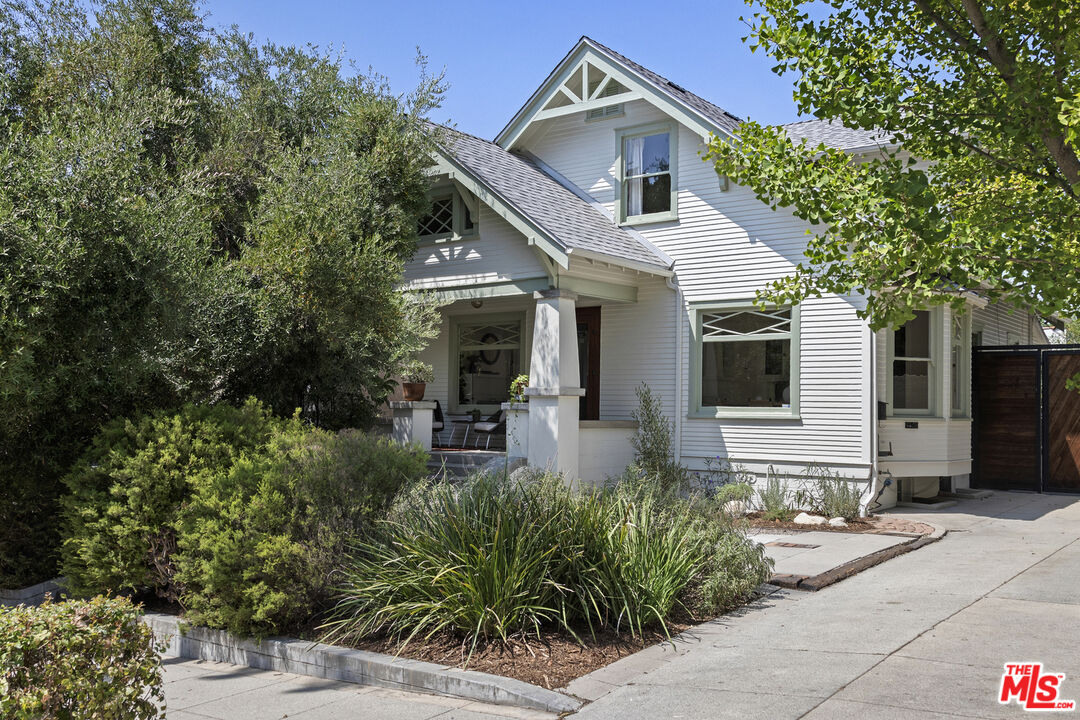 MLS #25567927 image #0