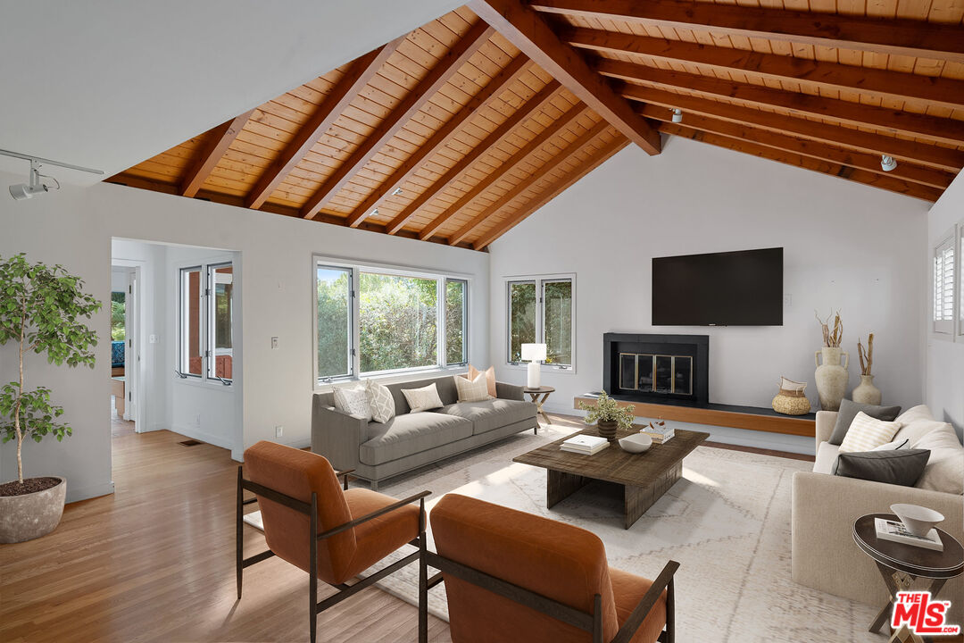 MLS #25568045 image #4