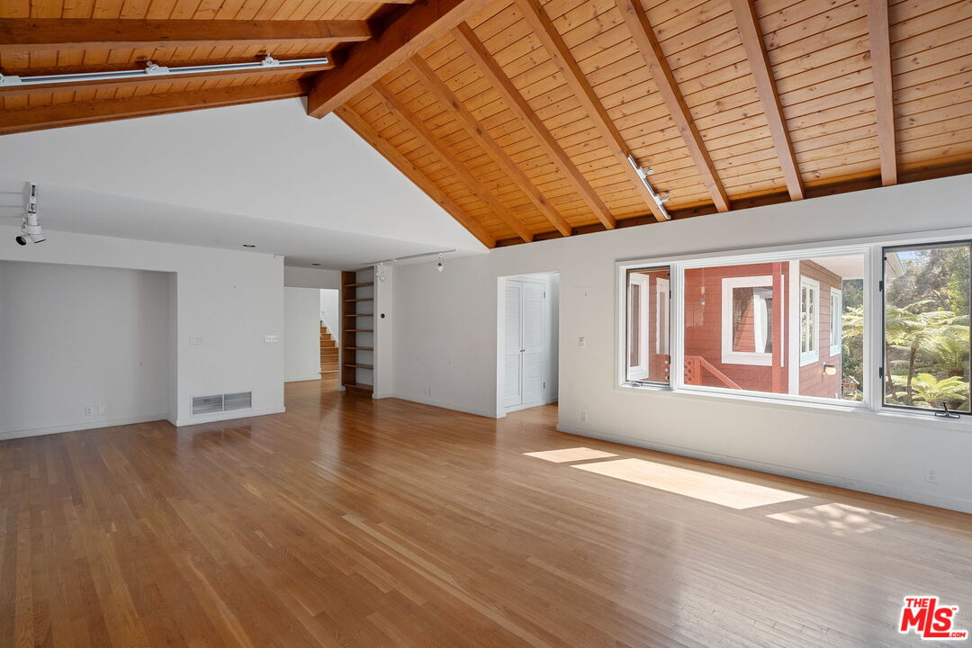 MLS #25568045 image #5