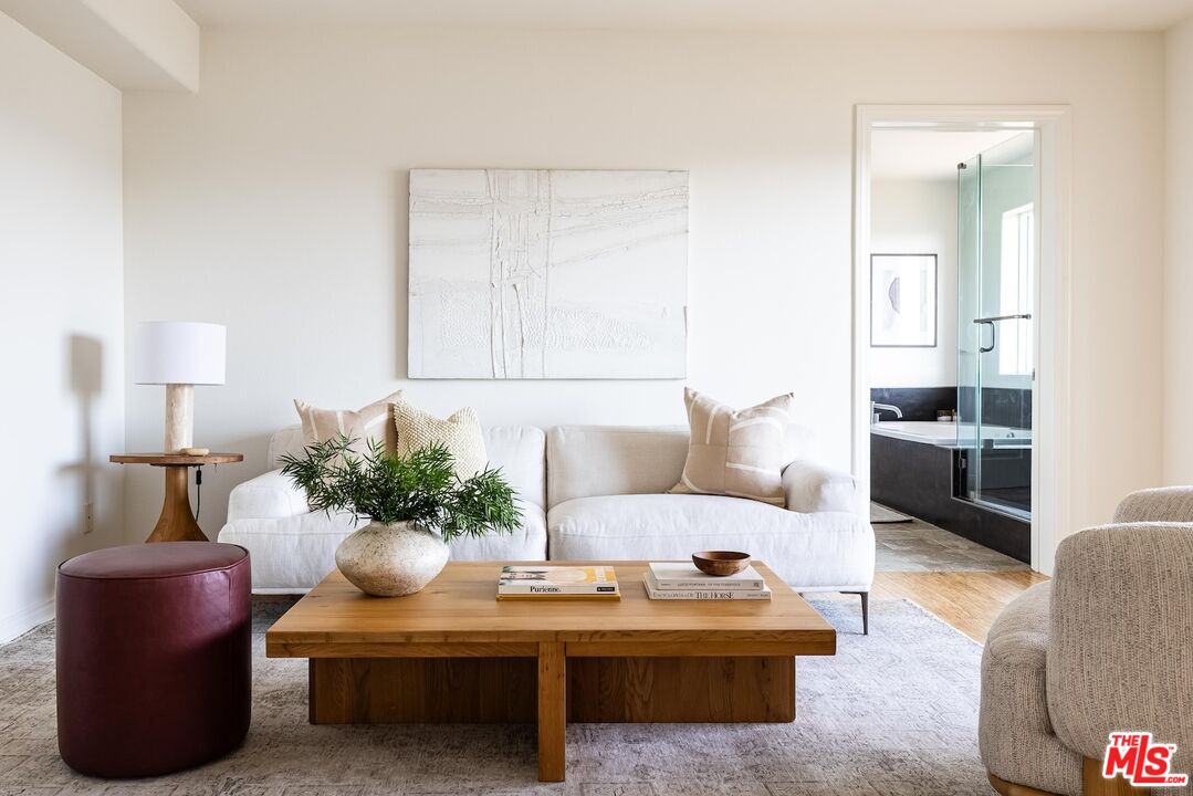 MLS #25568101 image #17