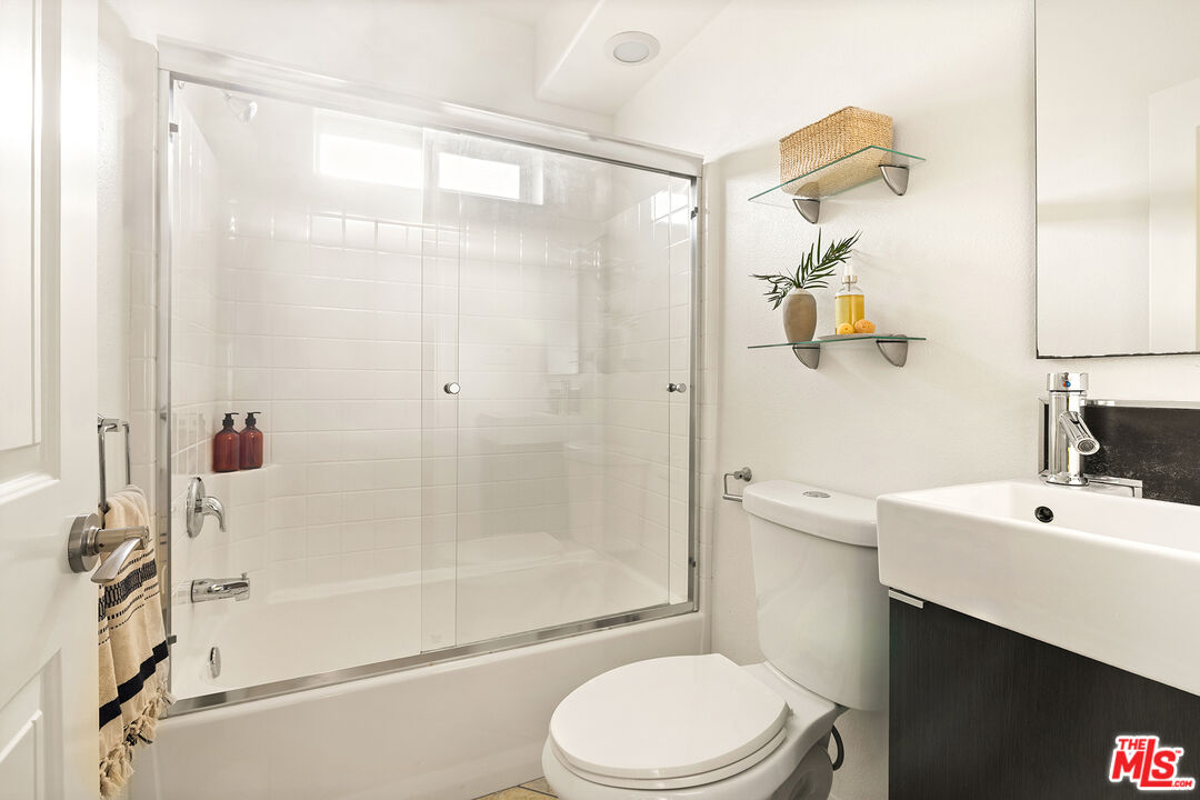 MLS #25568101 image #26