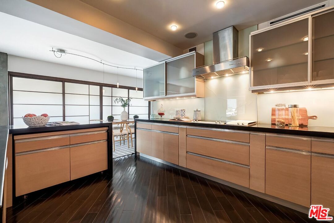 MLS #25568695 image #10