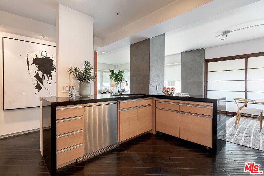 MLS #25568695 image #13