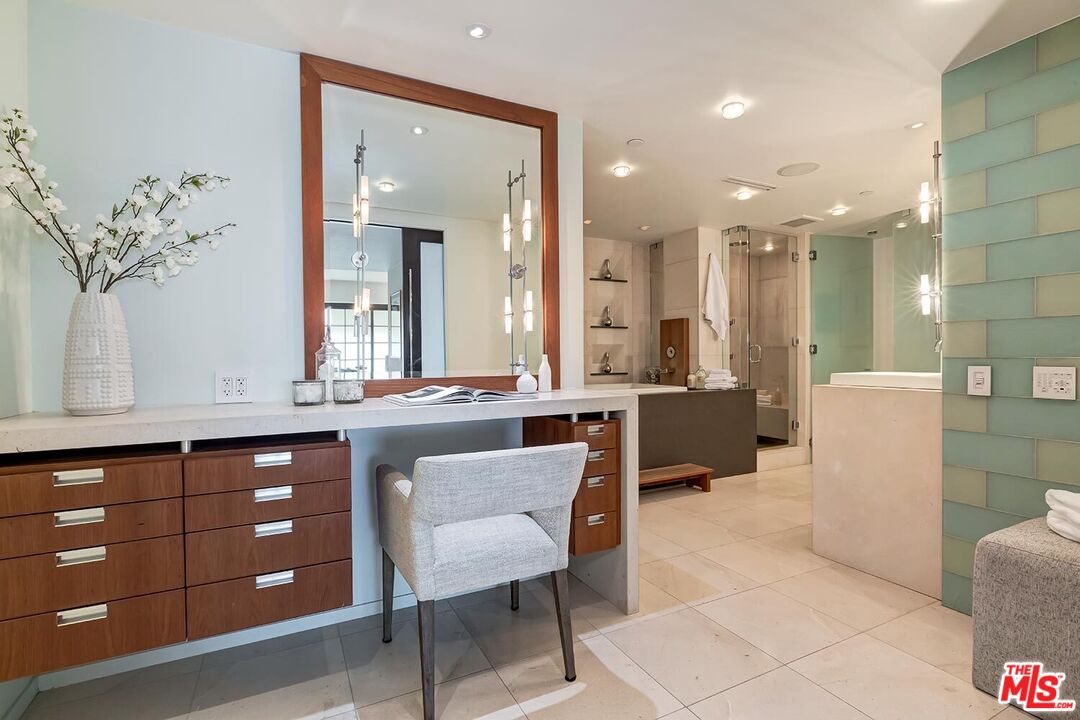 MLS #25568695 image #19