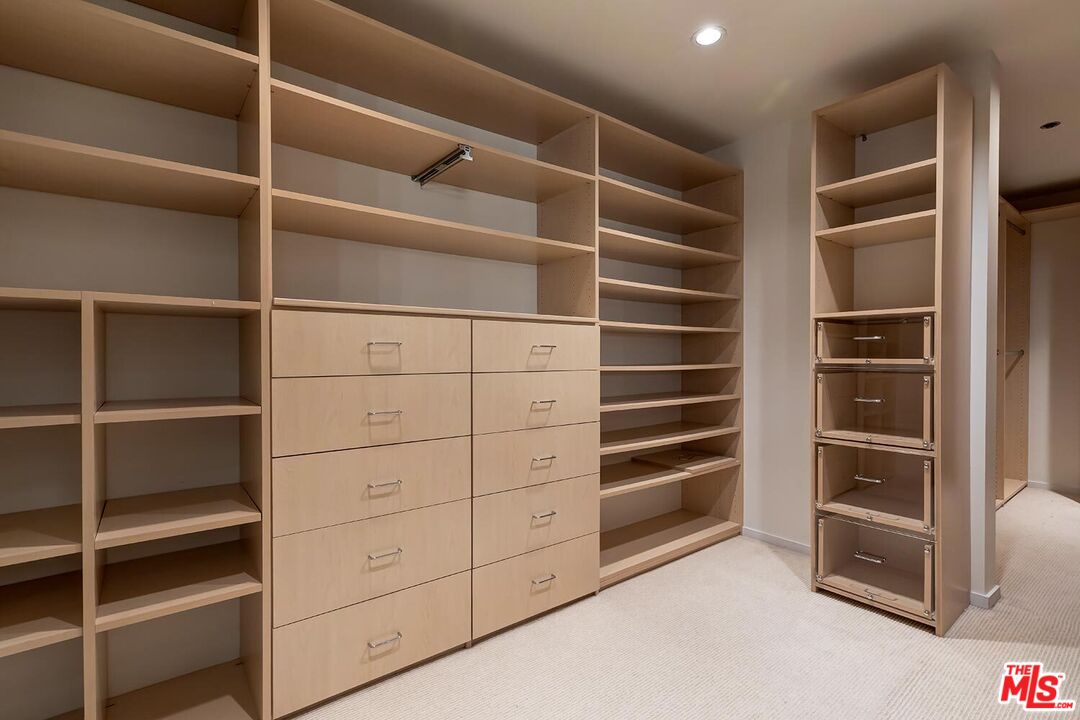 MLS #25568695 image #24