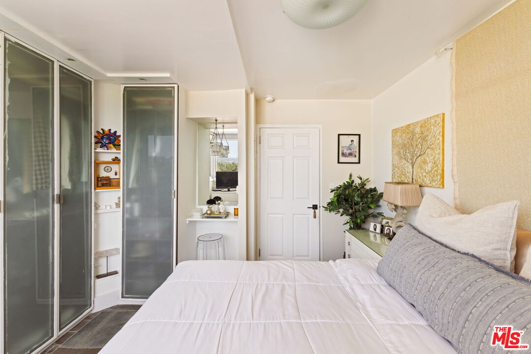 MLS #25568697 image #14