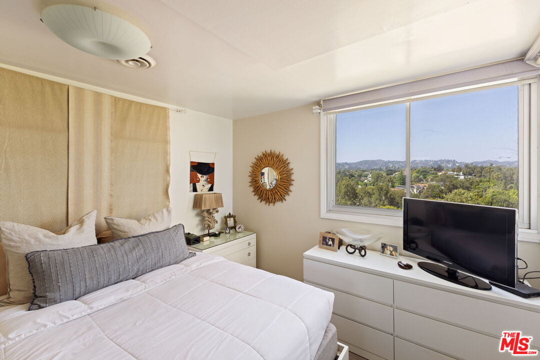 MLS #25568697 image #15